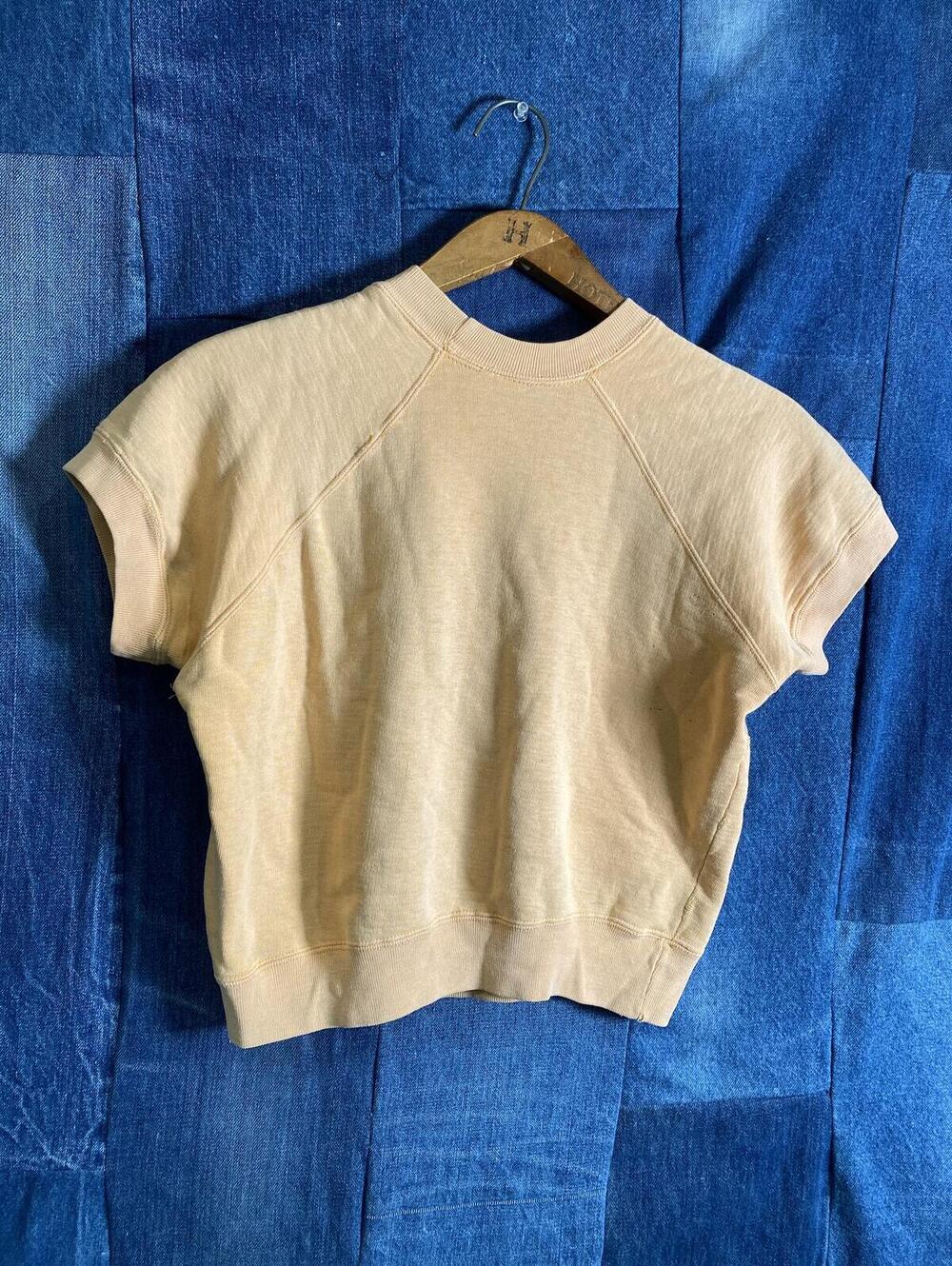 Vintage 1960s Peanuts Linus Sweatshirt KIDS 17X17 vtg 60s distressed faded - Picture 9 of 9